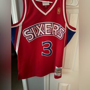 Mitchell & Ness Allen Iverson Jersey, Large. Brand New